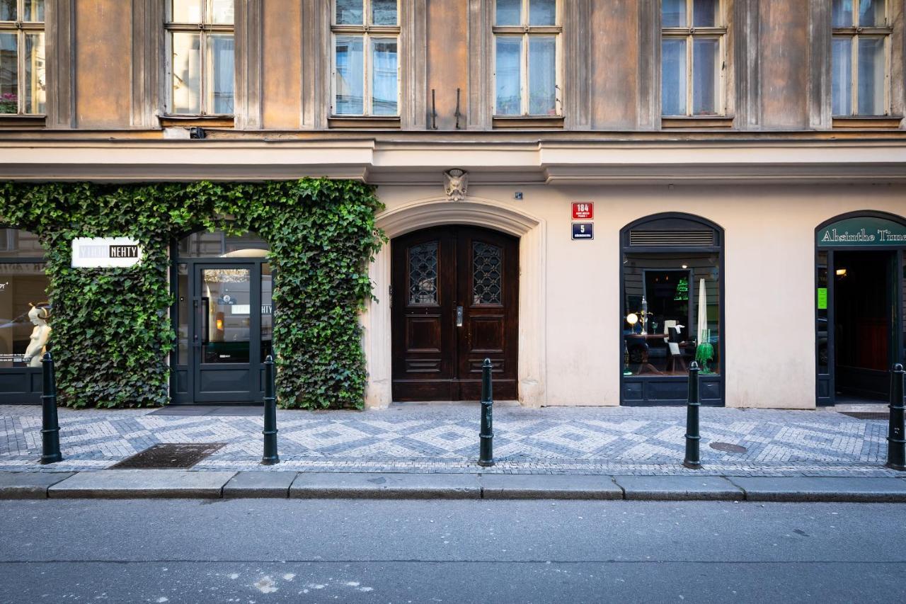 Boheme Apartments Charle'S Square プラハ エクステリア 写真